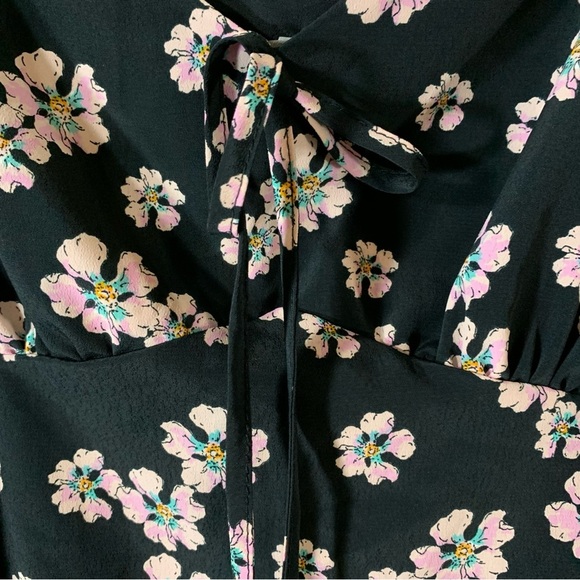 2/$35 ASOS Sweetheart Neckline Floral Peasant Blouse - Picture 4 of 12